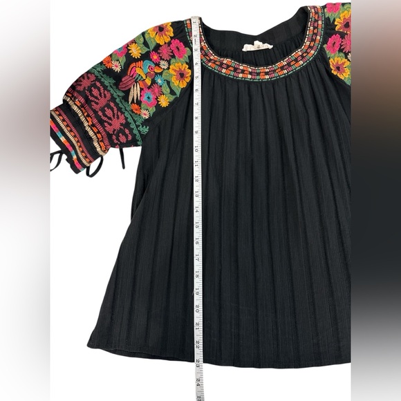 THML Embroidered Puff Sleeve Pleated Top Size Small - Picture 7 of 10